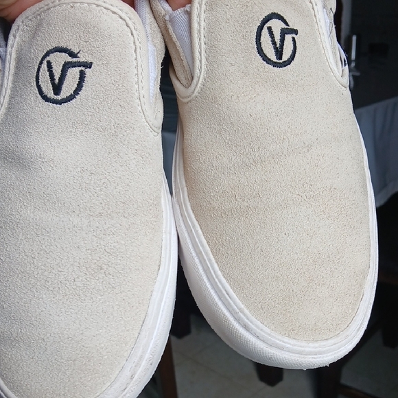 Vans Slip-On Suede Sneakers in Cream with Black Embroidered Logo - Picture 6 of 8